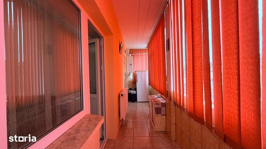 Apartament cu 3 camere decomandat în Gară