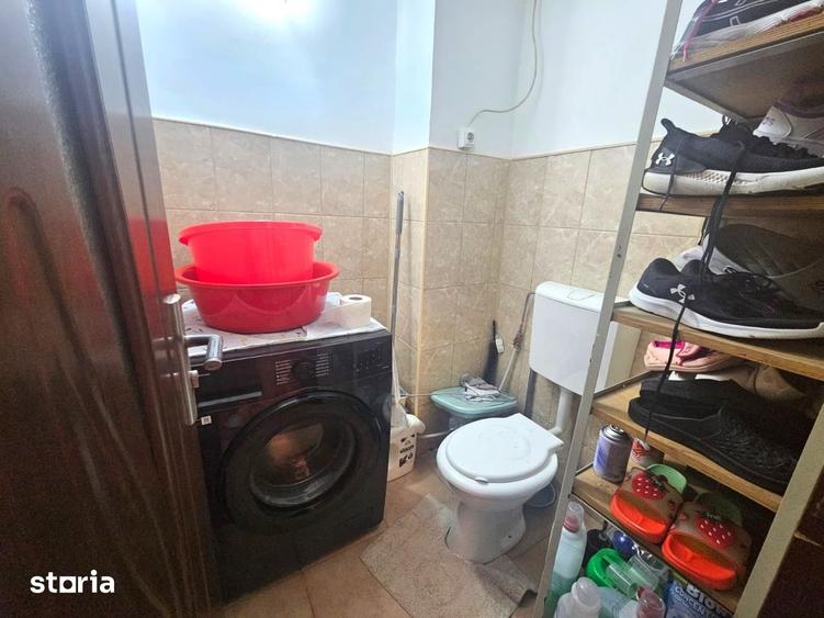 Apartament cu 3 camere decomandat în Aviației