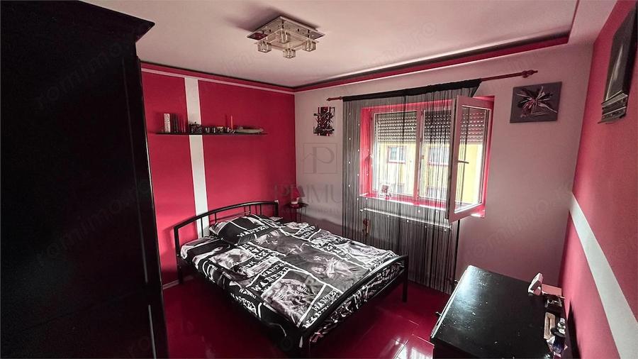 Apartament cu 3 camere decomandat în Central