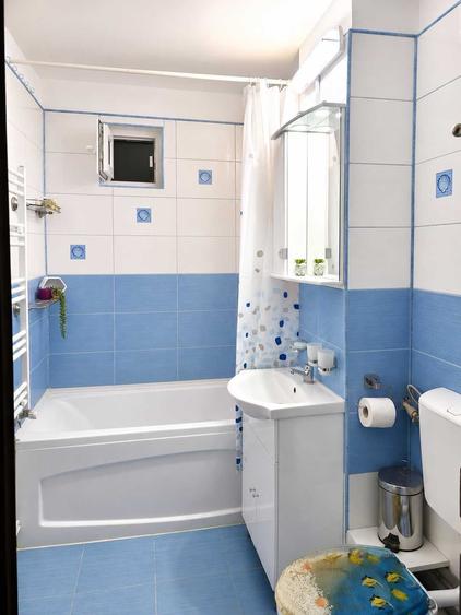 Apartament cu 2 camere semidecomandat în Inel I