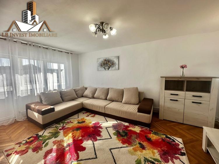 Apartament cu 4 camere decomandat, mobilat în Bucovina