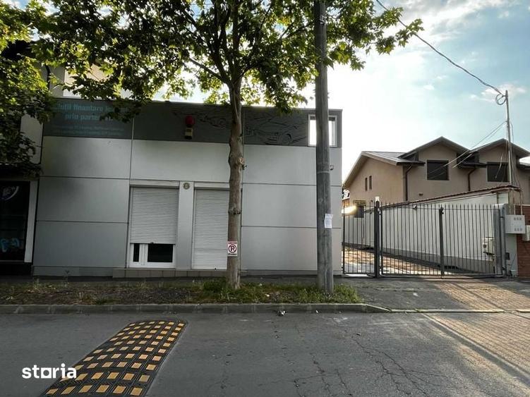 Casă cu 4 camere cu Teren 250 Mp în Băneasa