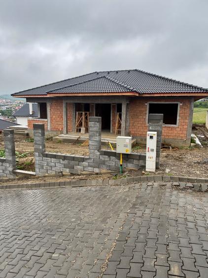 Casă cu 3 camere cu Teren 609 Mp în Livezeni