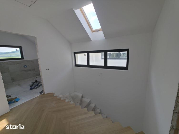 Casă cu 4 camere cu Teren 700 Mp în Sângeorgiu de Mureș