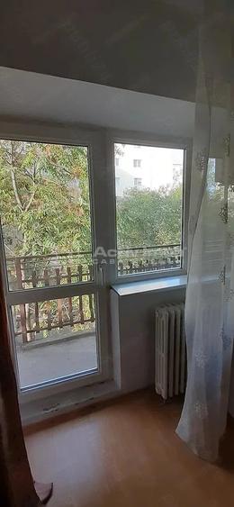 Garsonieră decomandată în Timpuri Noi