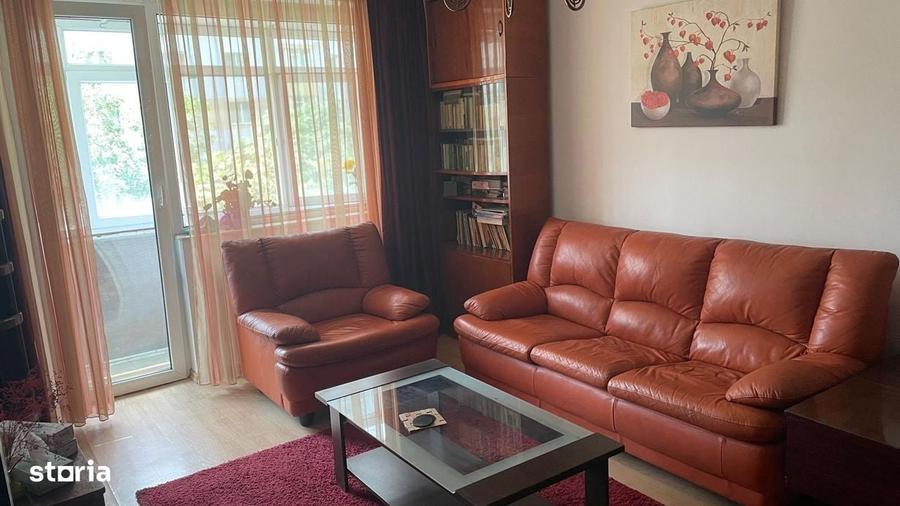 Apartament cu 3 camere decomandat în Doamna Ghica