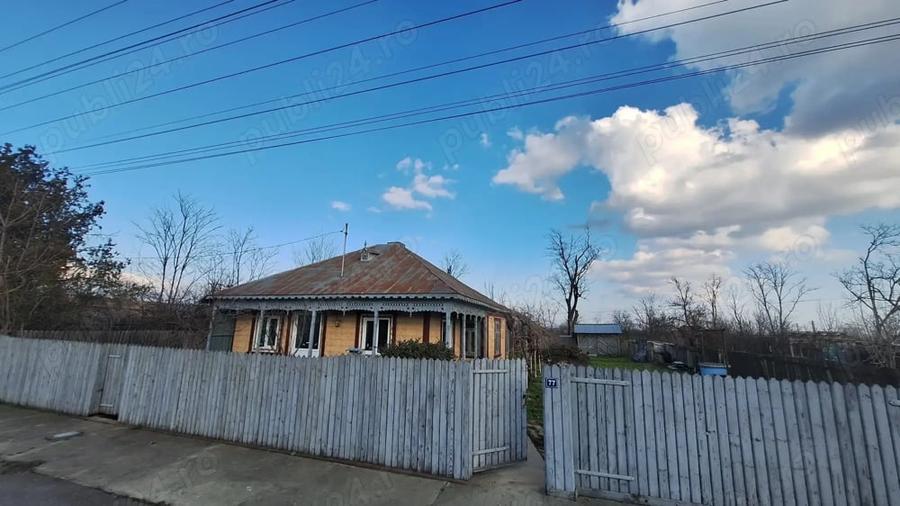 Casă cu 5 camere cu Teren 1638 Mp în Tufești
