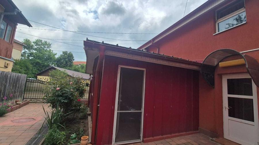 Casă cu 4 camere în Ultracentral