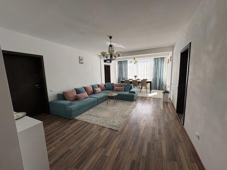 Apartament cu 3 camere decomandat, mobilat în Lipovei
