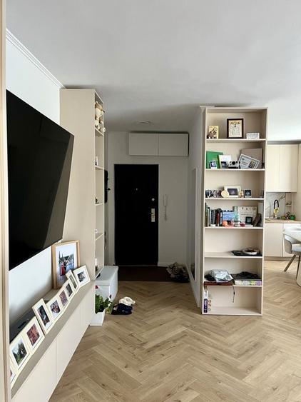 Apartament cu 2 camere decomandat în Exterior Vest
