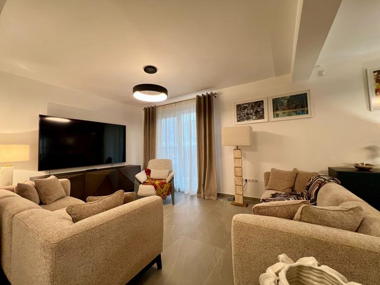 Duplex cu 4 camere cu Canalizare în Dezmir