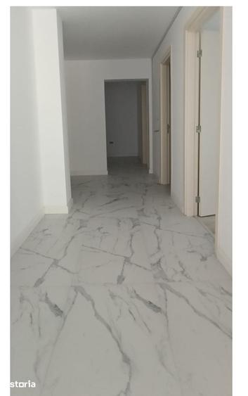 Apartament cu 3 camere decomandat în Păulești