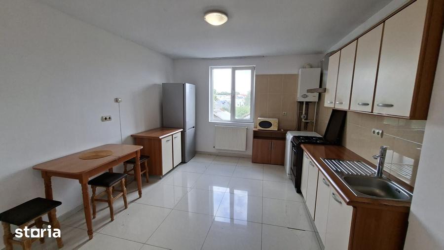 Apartament cu 2 camere decomandat în Semicentral