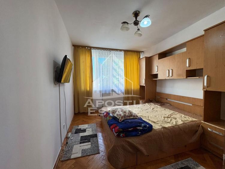 Apartament cu 2 camere decomandat, mobilat în Dacia