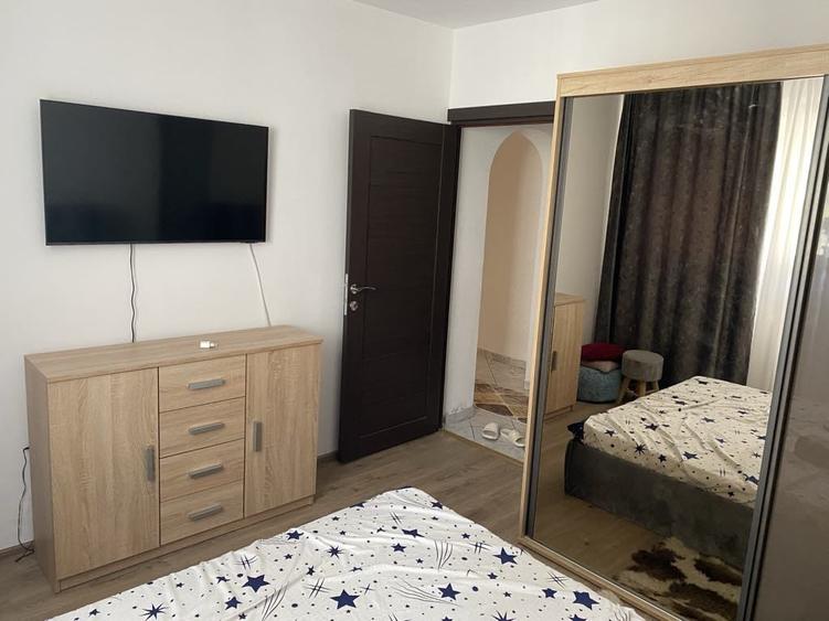 Apartament cu 3 camere decomandat, mobilat în Pantelimon