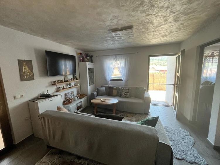 Casă cu 3 camere cu Teren 700 Mp în Exterior Vest