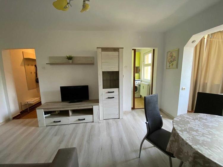 Apartament cu 2 camere semidecomandat în Tomis Nord