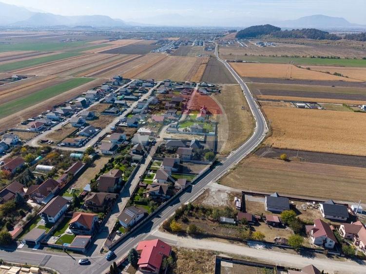 Teren Construcții intravilan de 824 mp, în Hărman