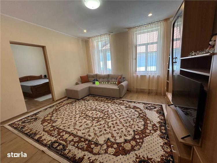 Casă cu 2 camere în Centrul Istoric