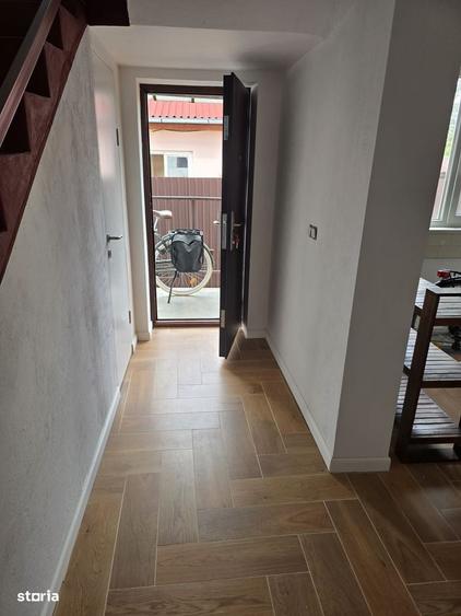 Apartament la casa, str. Poligonului - 7