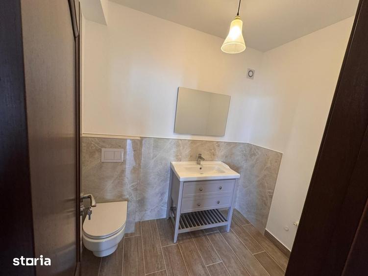 Casă cu 4 camere cu Teren 160 Mp în Lumina