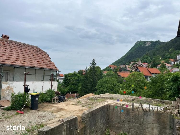 Teren de 354 mp, în Schei