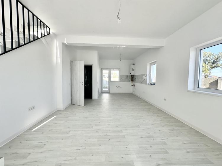 Duplex cu 3 camere cu Teren 210 Mp în Bucovăț (Remetea Mare)