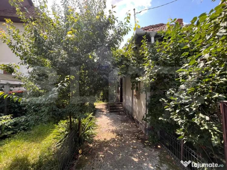 Casă cu 3 camere cu Teren 604 Mp în Central