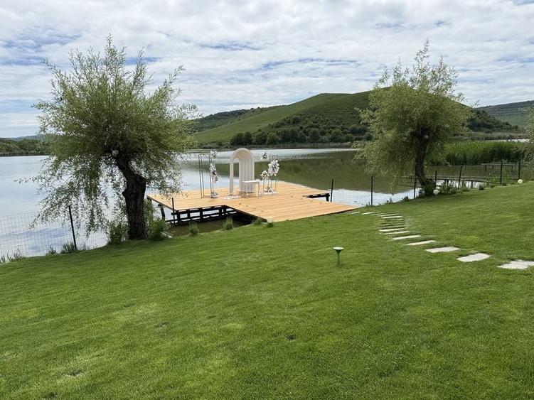 Casă cu 4 camere cu Teren 2400 Mp în Geaca