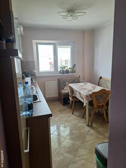 Apartament cu 2 camere semidecomandat în Alexandru Obregia
