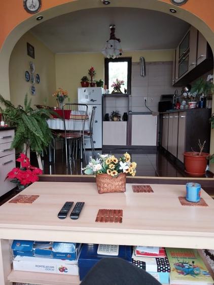 Casă individuală cu 7 camere cu Teren 1330 Mp în Măneciu-Pământeni