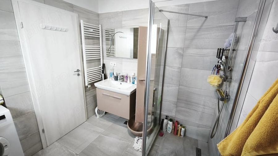 Casă cu Teren 320 Mp în Central
