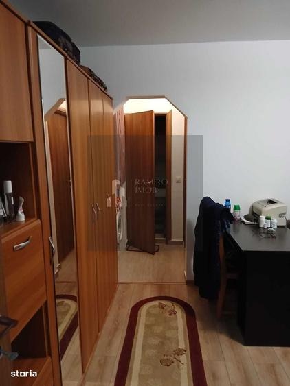 Apartament cu 2 camere semidecomandat în Progresul