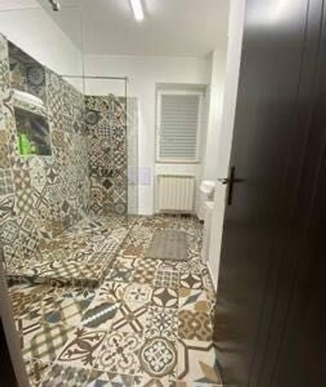 Garsonieră decomandată în Unirii