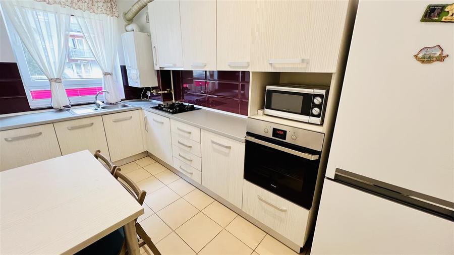 Apartament cu 2 camere decomandat, mobilat în Avantgarden
