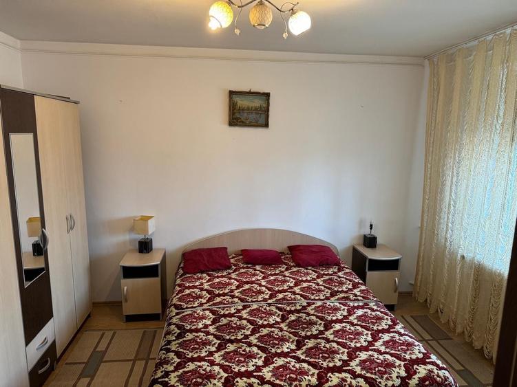 Apartament cu 2 camere semidecomandat în Exterior Vest