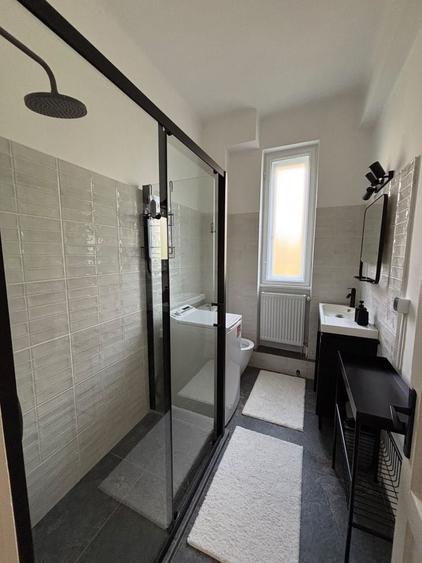 Apartament cu 2 camere decomandat în Centrul Civic