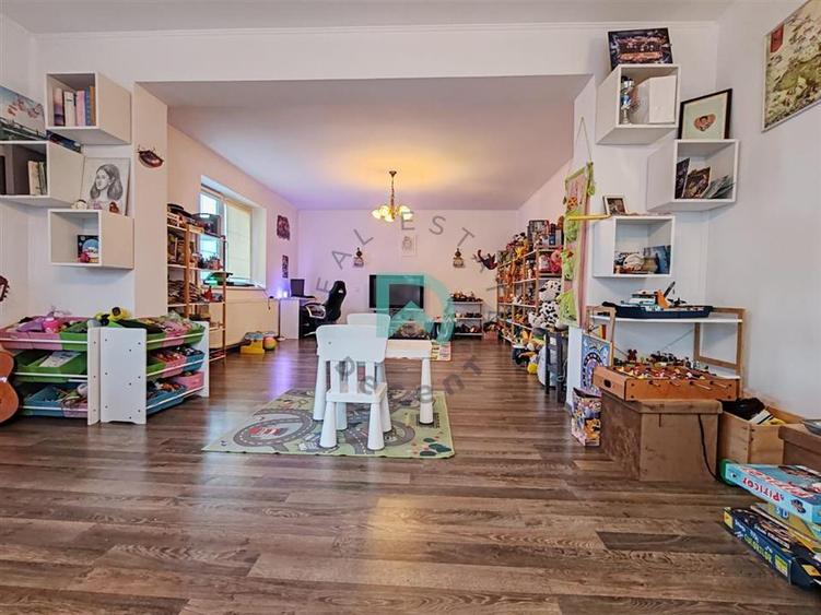 Vanzare casa individuala, 306 mp, zona Tractorul, Brasov - 31