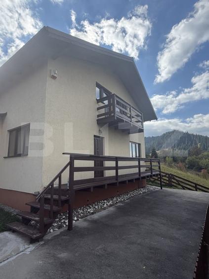 Casă individuală cu 4 camere cu Canalizare în Vatra Dornei