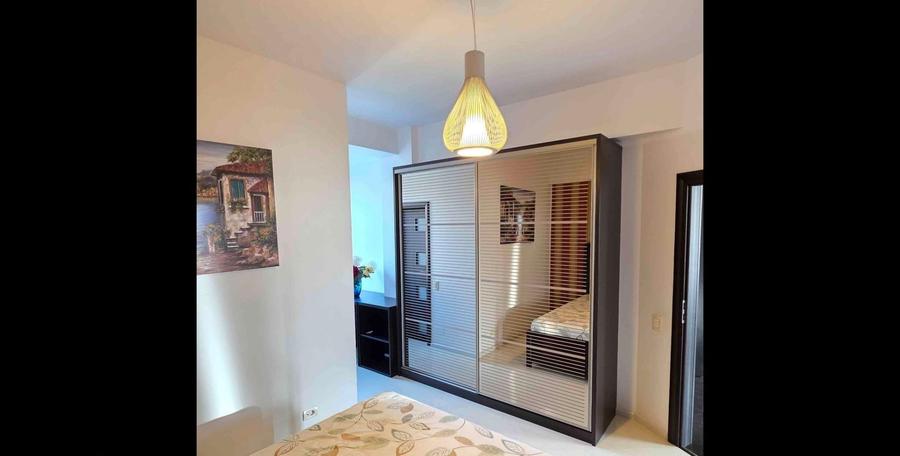Apartament cu 3 camere decomandat, mobilat în Băneasa