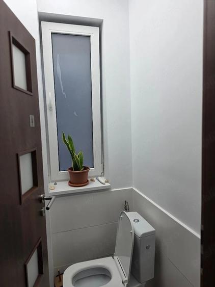 Spațiu comercial, de 1,100 mp, în Central
