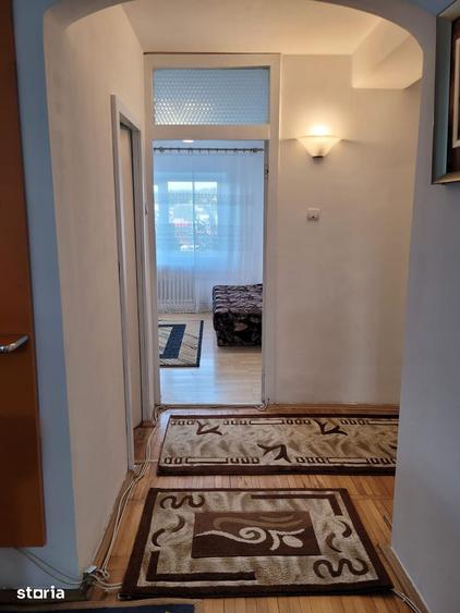 Apartament cu 3 camere decomandat în Exterior Vest