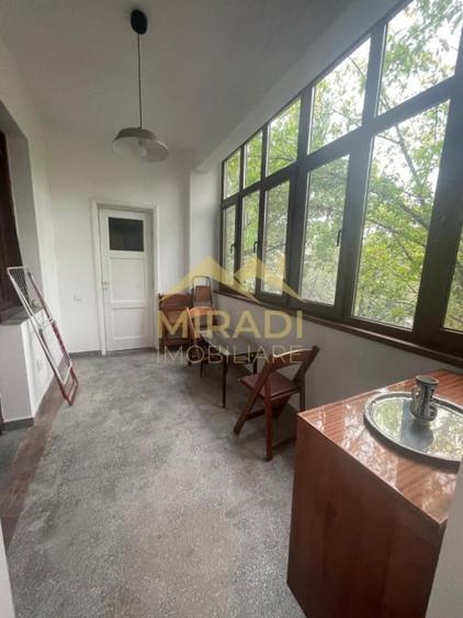 Apartament cu 3 camere în Dorobanți