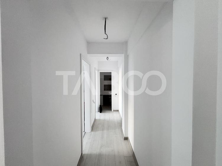Apartament cu 3 camere semidecomandat în Someșeni