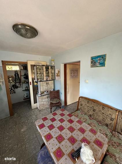 Casă cu 4 camere în Sântuhalm