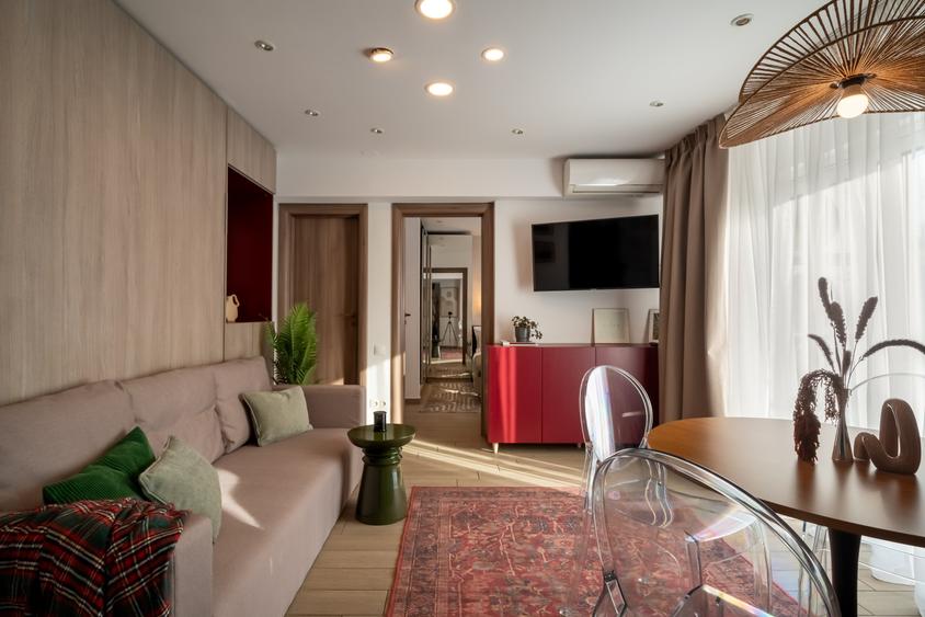 Apartament cu 2 camere semidecomandat în Calea Victoriei