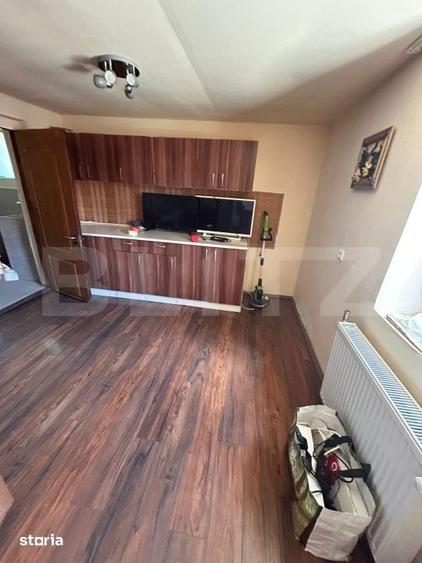 Casă cu 5 camere cu Teren 475 Mp în Crișan