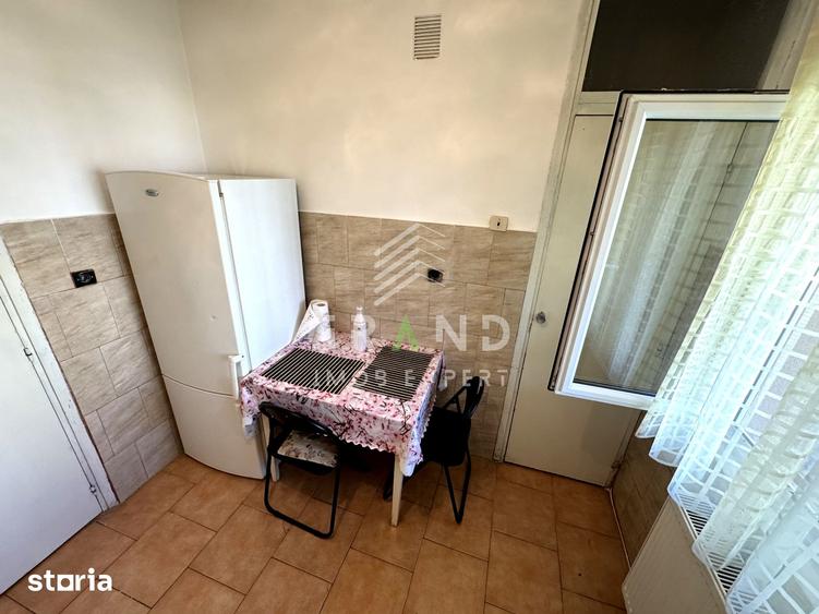 Apartament cu 2 camere decomandat, mobilat în Între Lacuri