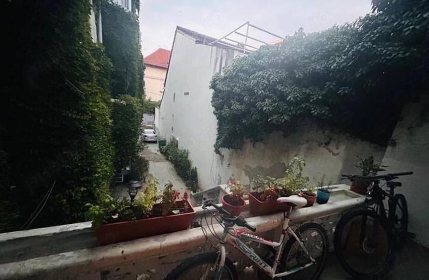 Apartament deosebit de inchiriat in vila P+2, cu gradina comuna Banu Manta - 2