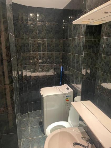 Apartament cu 4 camere decomandat, mobilat în Central